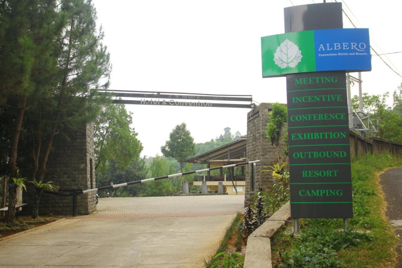 Albero Hotel Bogor Exterior photo