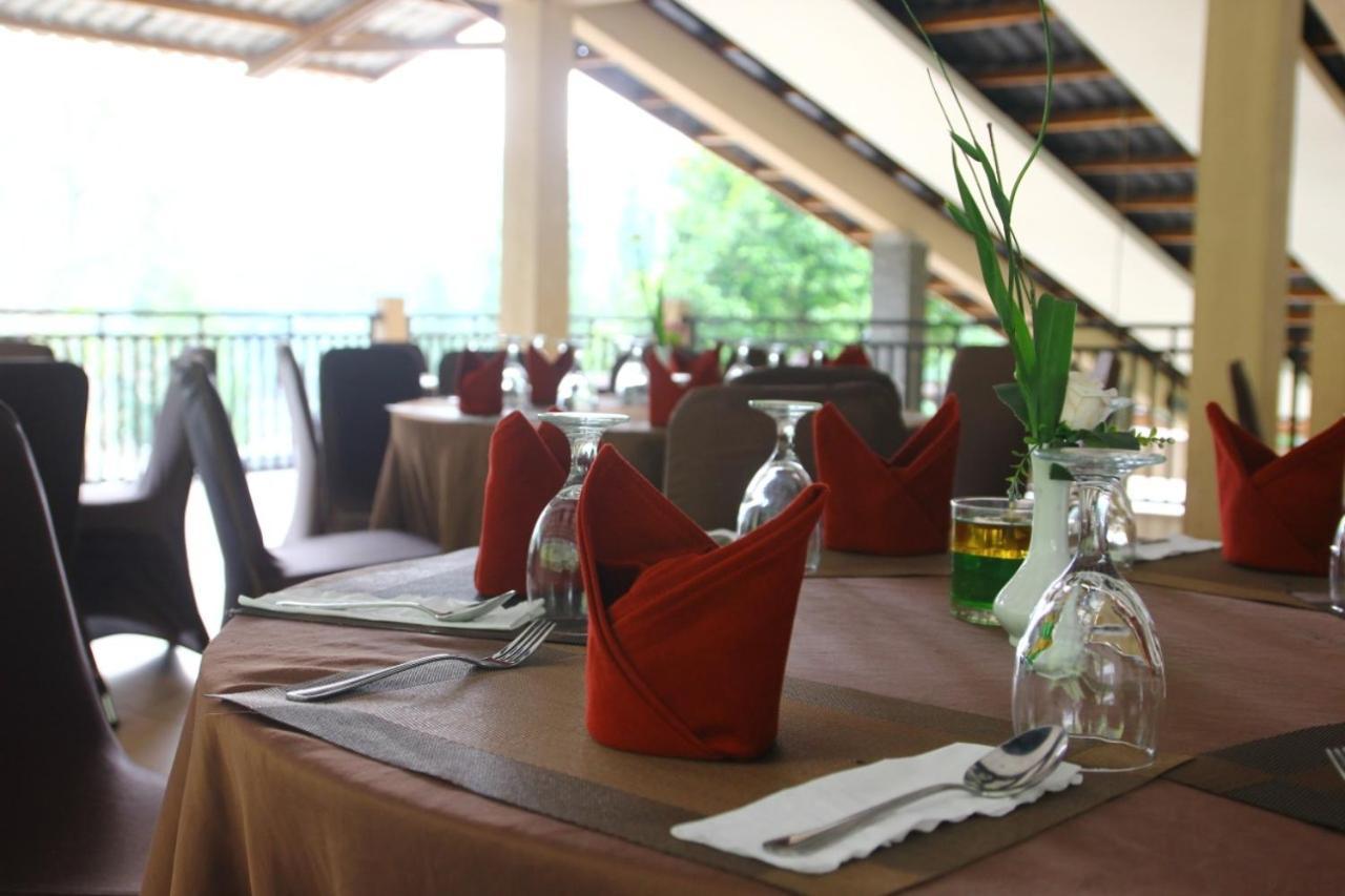 Albero Hotel Bogor Exterior photo
