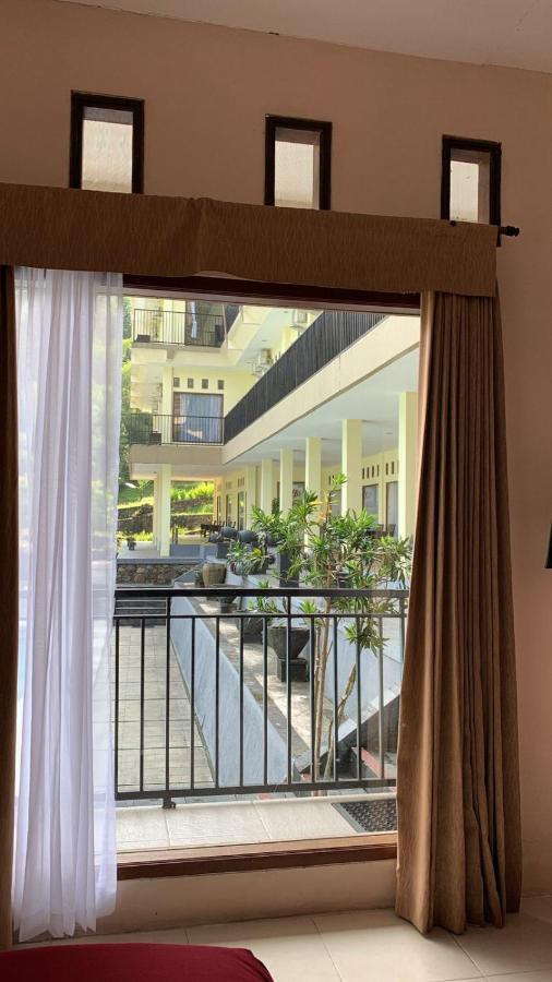 Albero Hotel Bogor Exterior photo